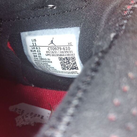 Jordan 1 High Zoom Comfort "Chicago " CT0979 610 Sz 11 Womens - Picture 7 of 8